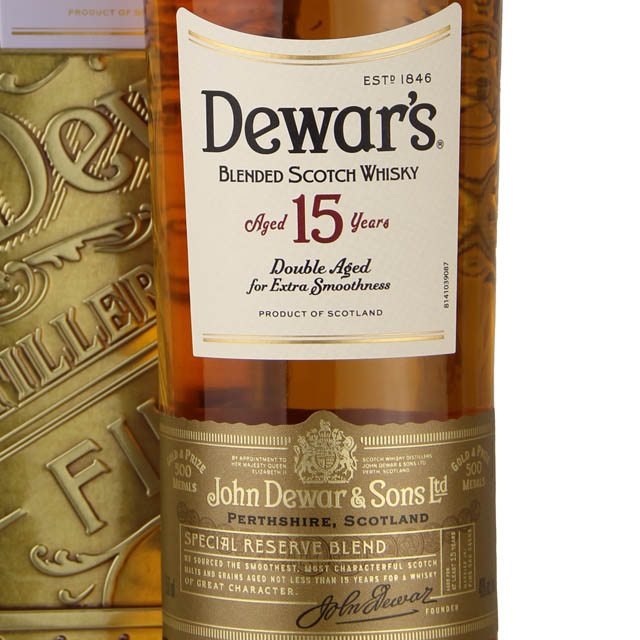 Dewar's 15 Yr Blended Scotch Whisky / 750 ml