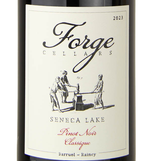 Forge Cellars Classique Pinot Noir / 750 ml