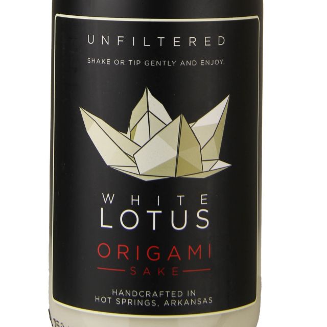 White Lotus Origami Sake / 750mL