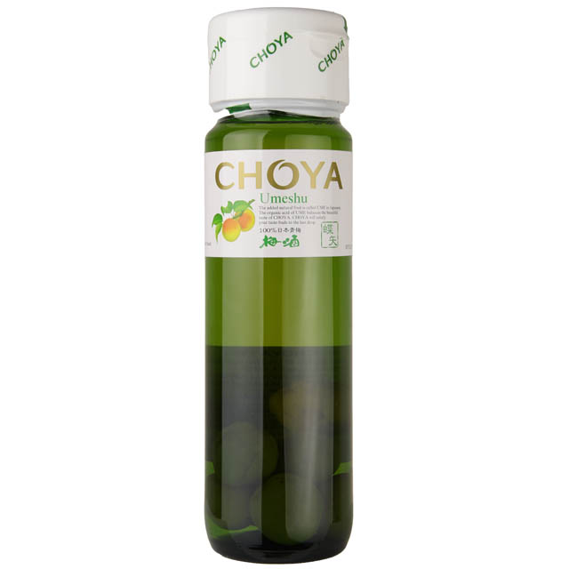 Choya Umeshu Japanese Plum Wine with Plums / 750 mL