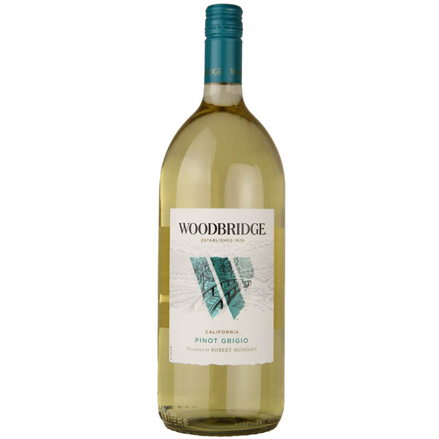 Woodbridge by Robert Mondavi Pinot Grigio / 1.5 Ltr