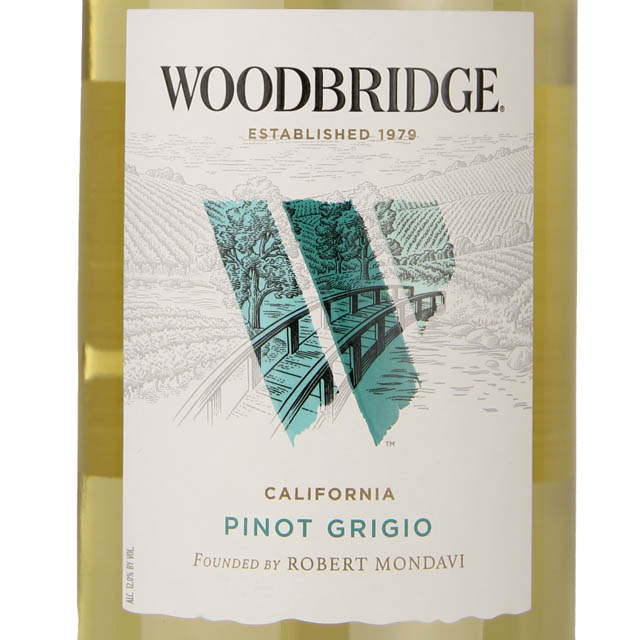 Woodbridge by Robert Mondavi Pinot Grigio / 1.5 Ltr