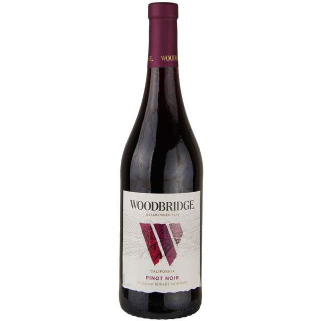 Woodbridge by Robert Mondavi Pinot Noir / 750 ml
