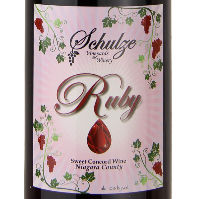 Schulze Ruby Sweet Concord Wine / 750mL