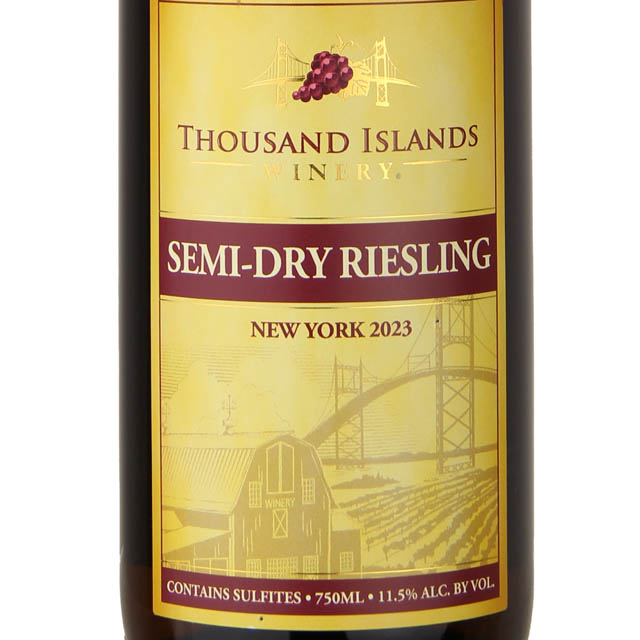 Thousand Islands Winery Semi Dry Riesling / 750 ml