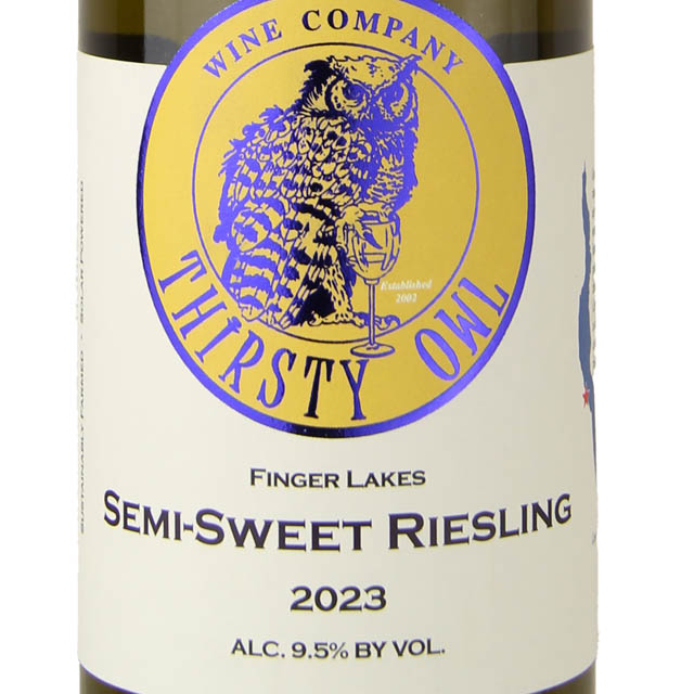 Thirsty Owl Semi-Sweet Riesling / 750 ml