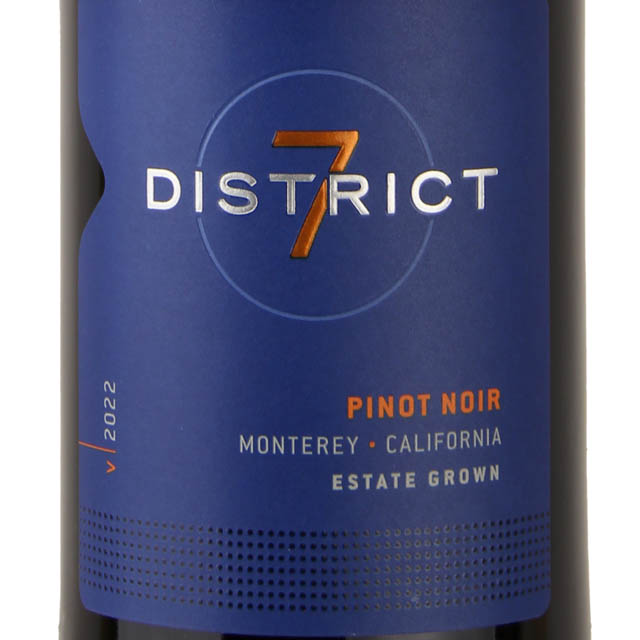District 7 Pinot Noir / 750mL