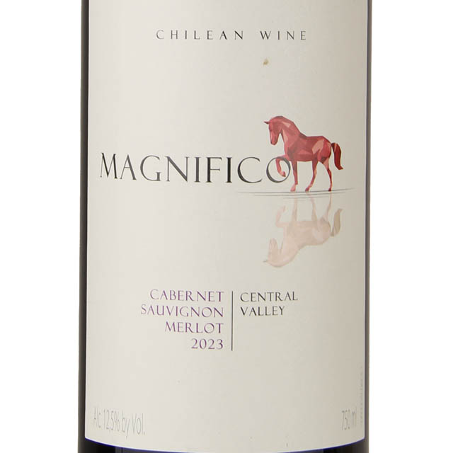 Magnifico Cabernet Sauvignon/ Merlot / 750mL